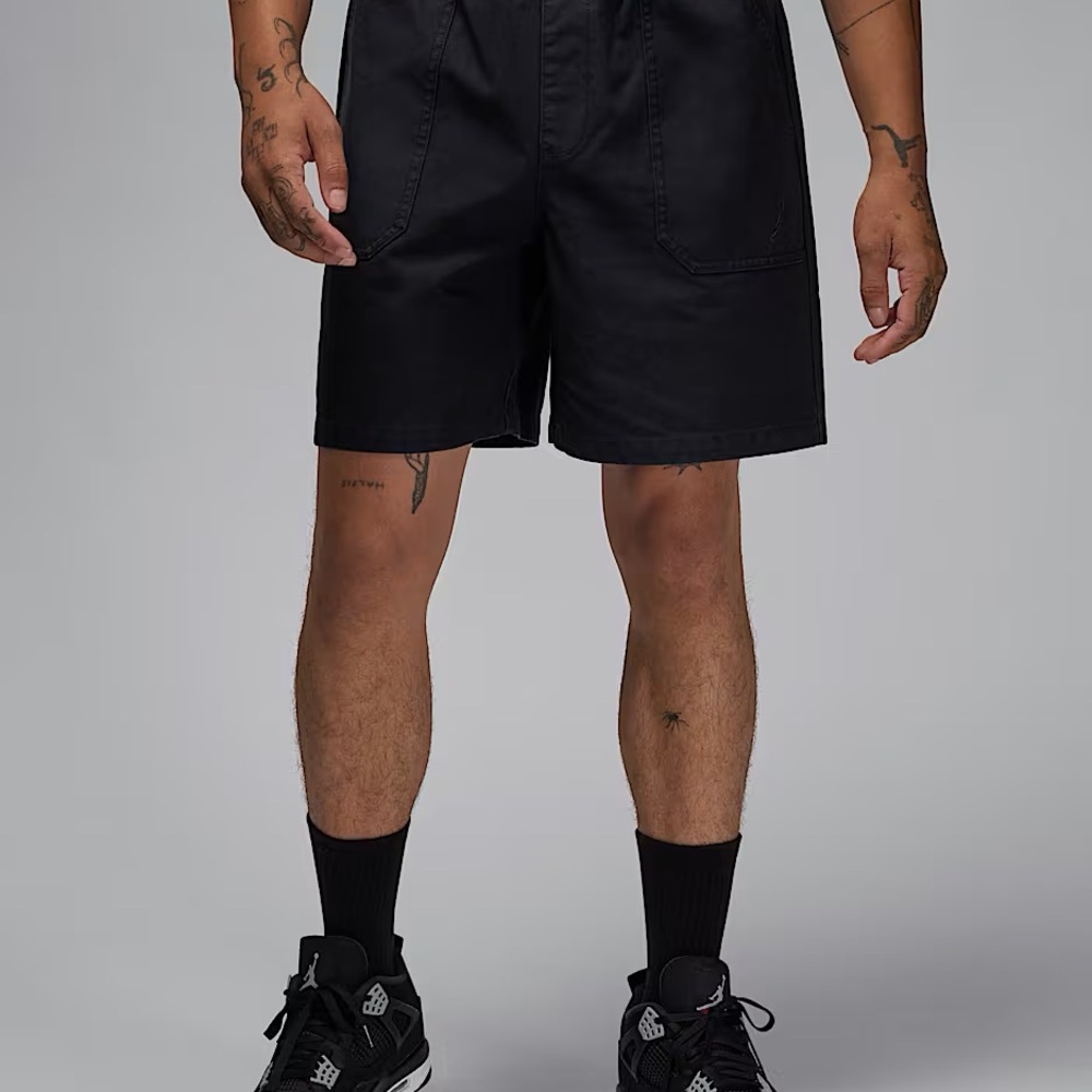 Jordan Essentials
Men's Woven Shorts
